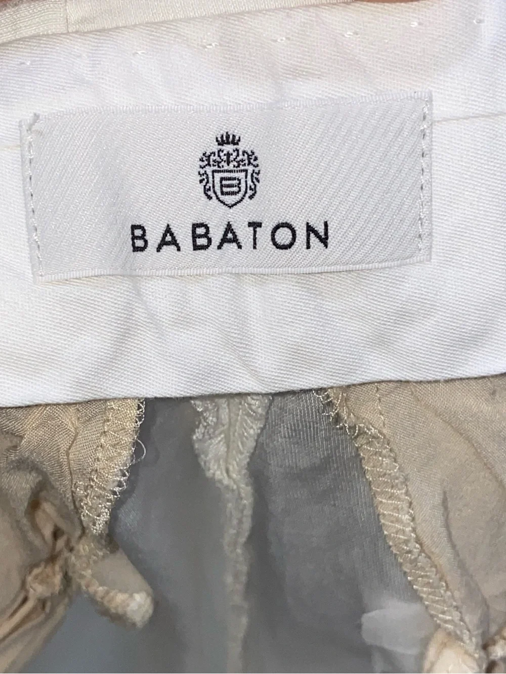 Aritzia Babaton Pleated Linen Pant White Wide Leg High Waisted Trouser SP23